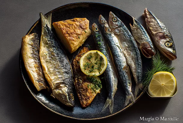 Думаете, полезная рыба — только лосось? Вот 5 бюджетных видов, которые легко дадут фору «элитным»