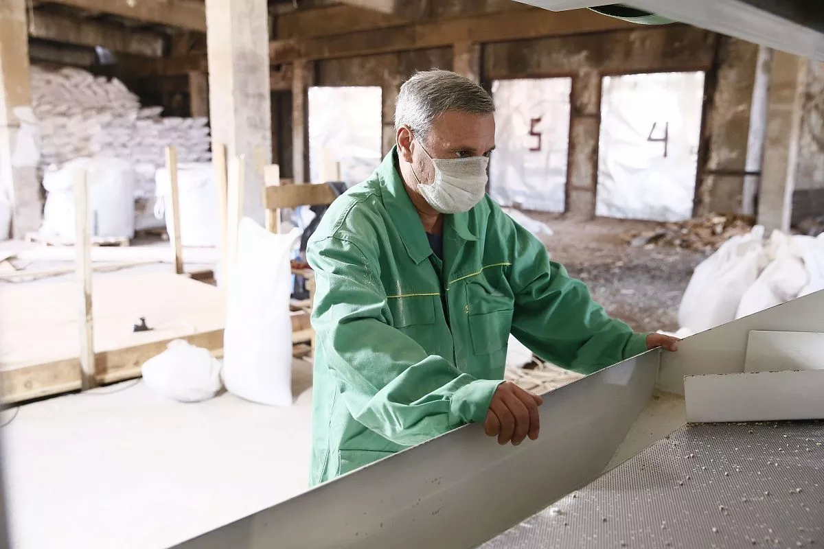 Расходы на текущее производство и зарплату сотрудников предприятие уже окупает.