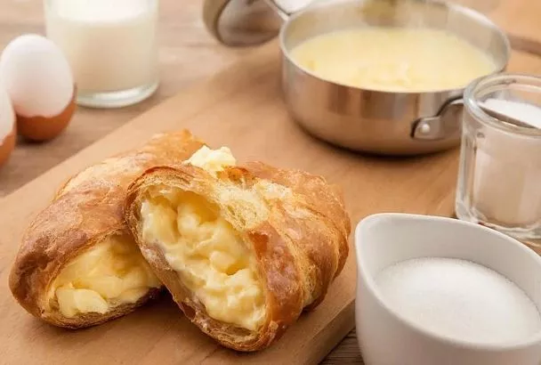 Заварной крем "С ним можно всё": идеально гладкий за 5 минут - без комочков и для любого десерта