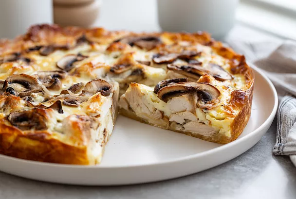 Готовлю пирог «Жюльен» из картошки с курицей и грибами: за 20 минут в духовке и на столе шедевр