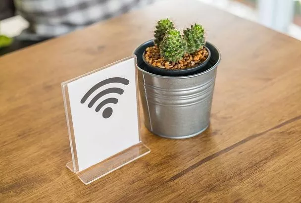 Чем опасен открытый Wi-Fi и как защитить свои данные