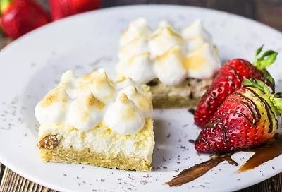 Этот пирог вкуснее, чем классический чизкейк: лимонно-творожное лакомство