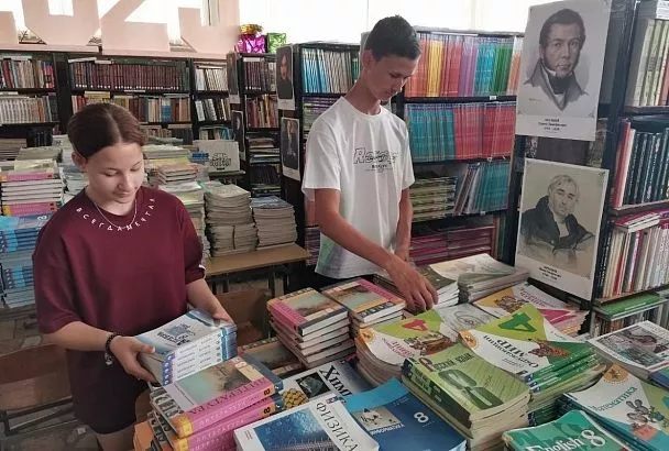 Больше 11 тысяч кубанских подростков трудоустроили за первый месяц летних каникул