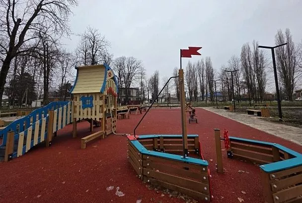 Реконструкцию парка по нацпроекту завершили в Динском районе