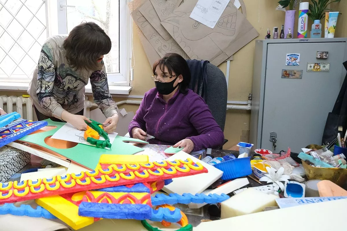 Постановка не будет исторической реконструкцией. Ее цель – рассказать о подвигах и волевых решениях Александра Невского средствами искусства. Постановка не будет исторической реконструкцией. Ее цель – рассказать о подвигах и волевых решениях Александра Невского средствами искусства.