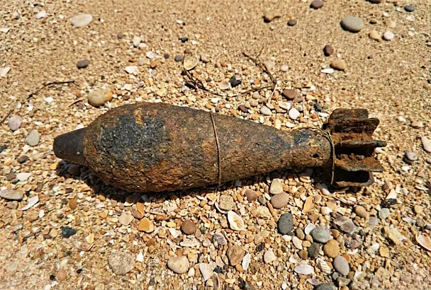 Мину времен войны вынесло на берег Азовского моря в Темрюкском районе