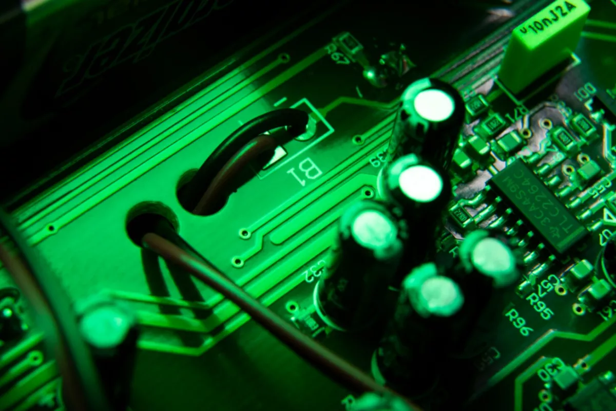 NVIDIA подмяла под себя рынок: доля компании в продажах видеокарт приблизилась к 100%