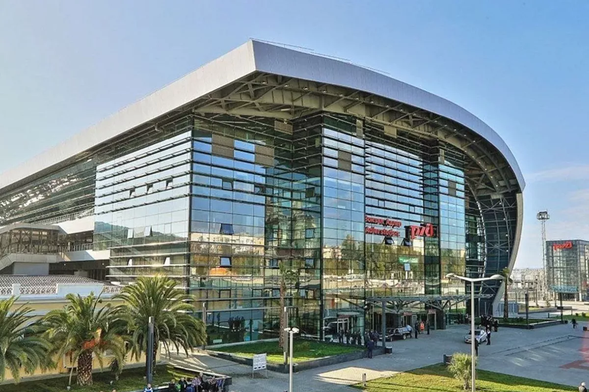 6,4 млн человек: железнодорожный вокзал Адлера сохранил лидерств по пассажиропотоку на Юге России