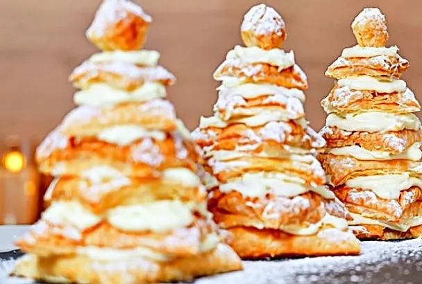 Торт «Наполеон» теперь пеку по-новому. 20 минут и торт в виде «Елочки» готов. Мои дети такой вариант просто обожают понравится