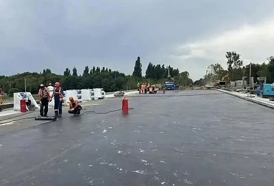 Автомобильное движение по двум полосам на Фадеевском путепроводе в Краснодаре запустят в сентябре