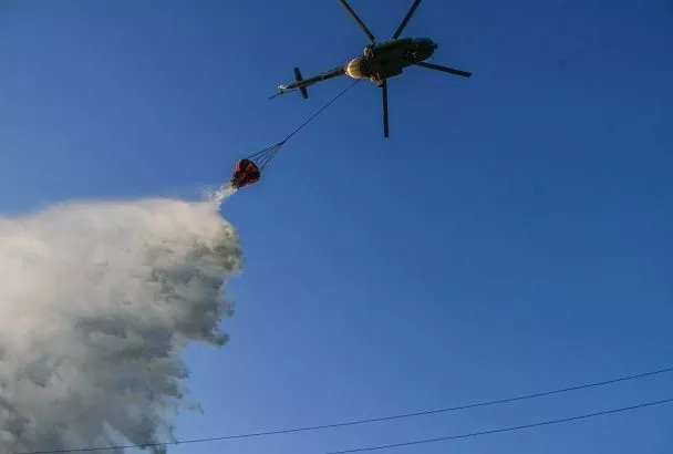 Авиация МЧС России привлечена к тушению лесного пожара в Геленджике 