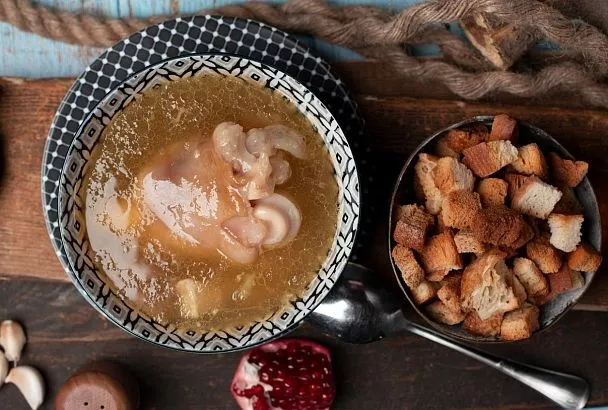 Не ждите зимы - ешьте холодец сейчас. Продукты, которые укрепляют суставы