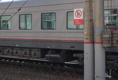 Власти Кубани окажут помощь в доставке питания для пассажиров поездов, застрявших из-за снегопада на железной дороге