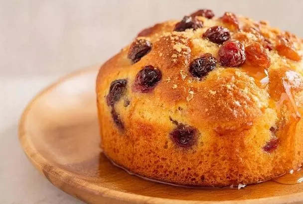 Идеальный кекс «Столичный» по ГОСТу: как обработать изюм, чтобы получился сочным, как в детстве