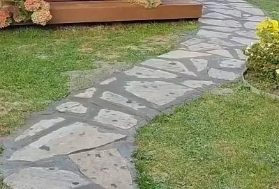 Секрет вечной садовой дорожки за 4 шага: всё начинается с «корыта»