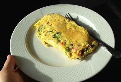 Вы больше не будете уходить на работу голодным! Мы расскажем, как приготовить идеальный омлет