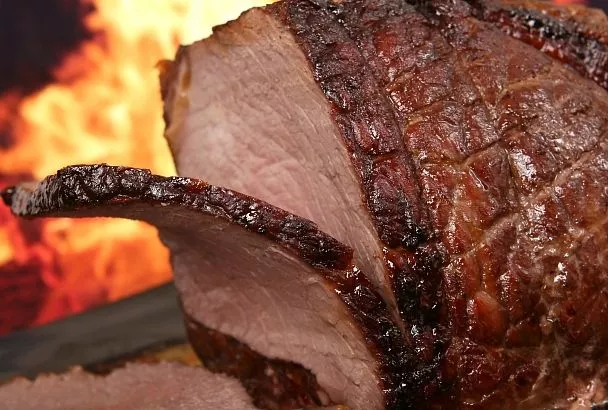 Ребра BBQ в духовке: аромат, как с гриля, и мясо, которое тает во рту — просто и вкусно без мангала