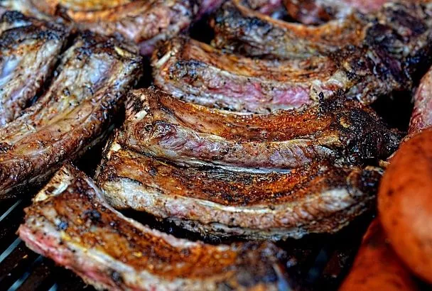 Рецепт, который понравится особенно мужчинам: нежная свинина, запеченная в пиве