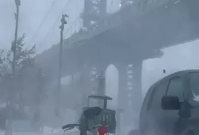 Семь погибших и миллион без света: снежная буря парализовала США