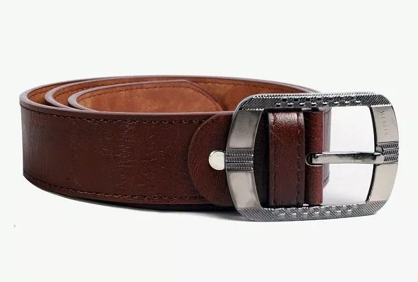 Новый кожаный ремень смазываю касторкой или глицерином, и он становится идеально мягким