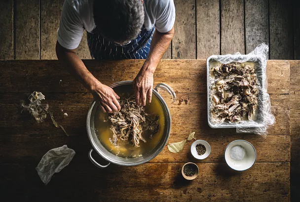 Домашний зельц из рульки: как сделать «колбасу» из чистого мяса и копеечного набора продуктов