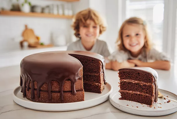Торт «Эскимо»: шоколадный бисквит и крем со вкусом мороженого