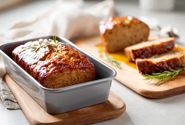 Сочный мясной хлеб из любого мяса – готов за час, хватит на несколько дней