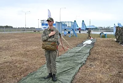  В центре «Патриот» на Кубани впервые провели занятие на высотном тренажере для прыжков с парашютом
