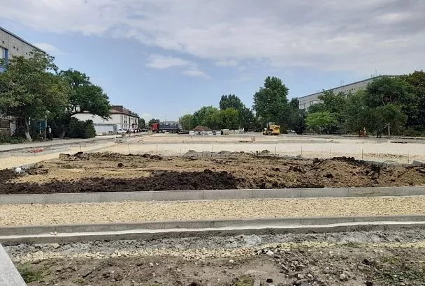 Молодежный парк благоустраивают в станице Славянского района