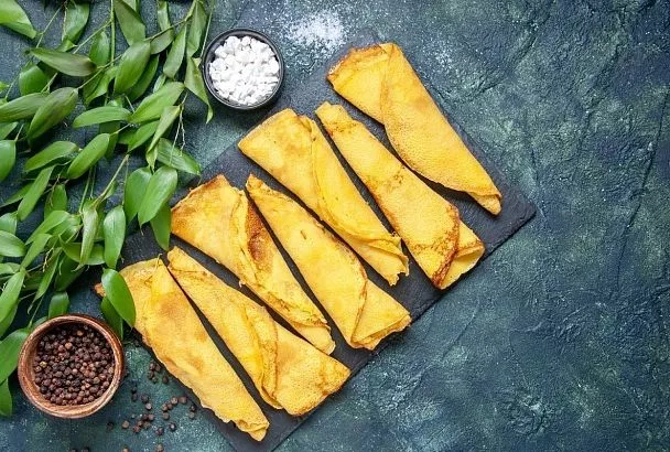 Это самые красивые блины из всех, что когда-либо пекла: из кукурузной муки и шафрана