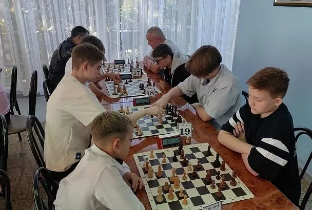 В Туапсинском округе стартовали краевые соревнования «Кубок В.Б.Крамника» по быстрым шахматам и блицу