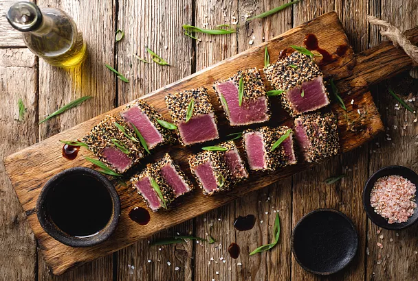 Сочный тунец на гриле за 4 минуты: так готовят в ресторане