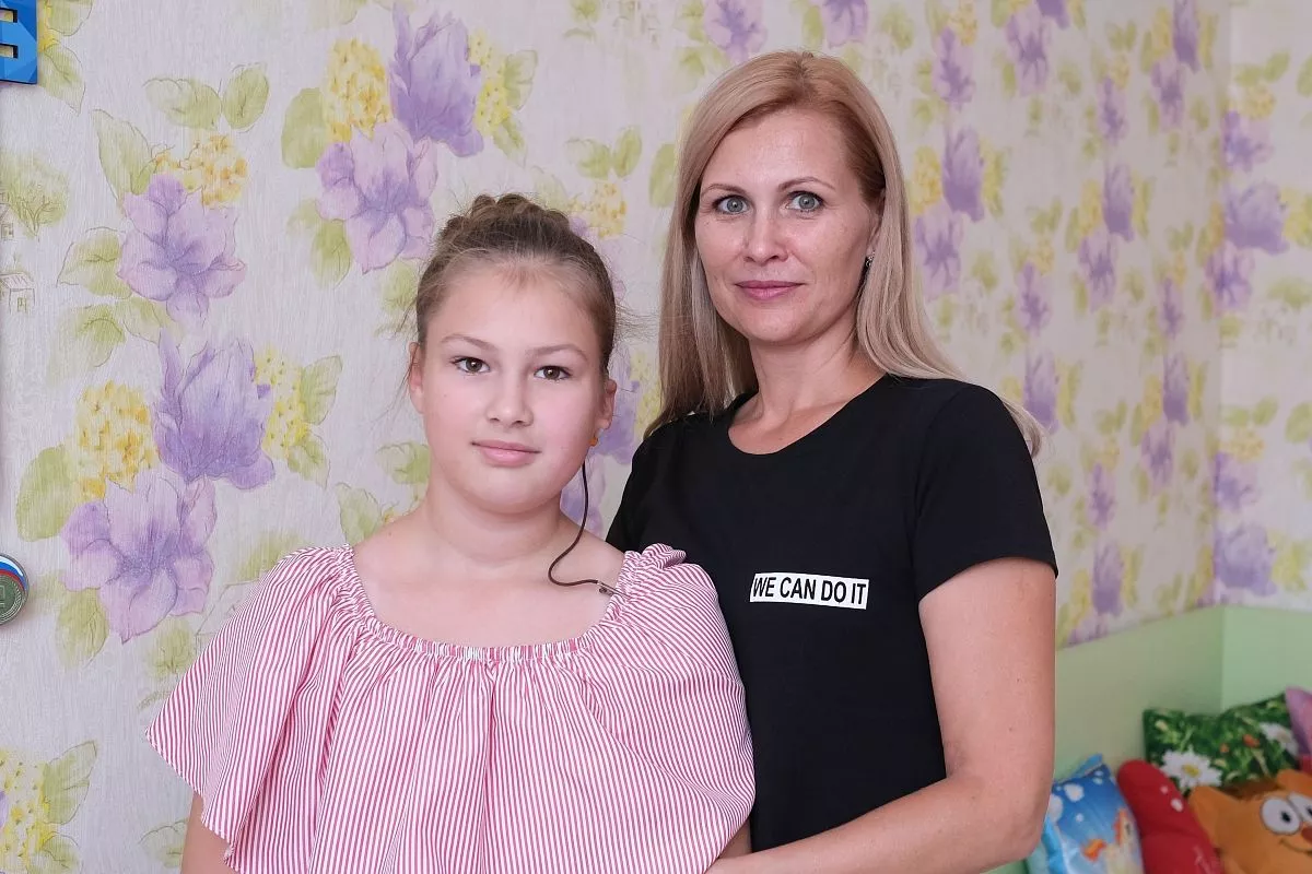 В комнате Ники есть небольшой «уголок славы», где висят все завоеванные ею медали. В комнате Ники есть небольшой «уголок славы», где висят все завоеванные ею медали.