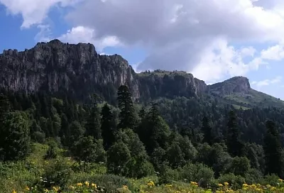 От Сочи до мыса Тобизина: названы кинематографичные локации для осенних путешествий