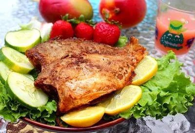 Сказочно вкусно: простой, но очень вкусный рецепт жареной камбалы с луком