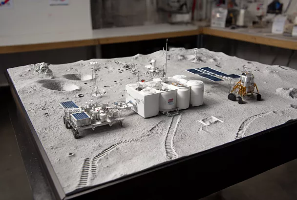 Луна рядом, но не разгадана: что мы знаем и зачем туда лететь