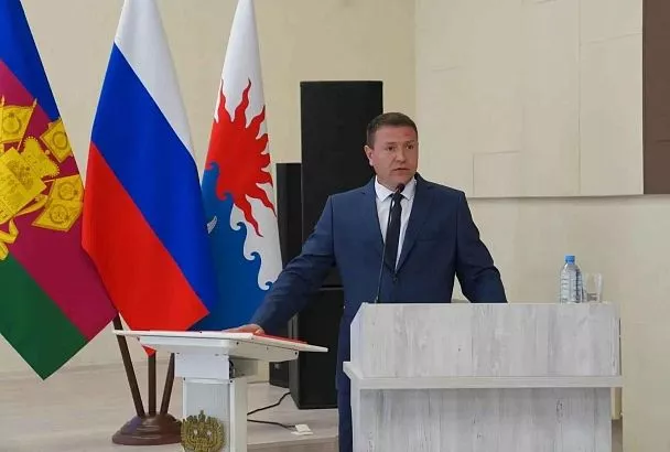 Артем Сошин официально вступил в должность главы Приморско-Ахтарского округа