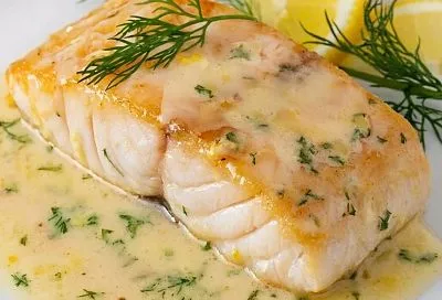 Минтай вроде дешевая рыбка, а в этом соусе превращается в настоящий ресторанный шедевр