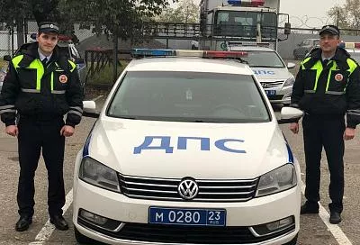 Краснодарские полицейские помогли рожающей женщине