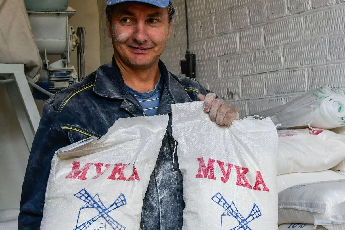 Выращивать многолетние травы не только полезно, но и выгодно. Соя, рапс и другие культуры, в том числе бобовые, тоже хорошо востребованы. Выращивать многолетние травы не только полезно, но и выгодно. Соя, рапс и другие культуры, в том числе бобовые, тоже хорошо востребованы.