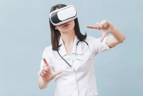 В России создали VR-тренажёр с ИИ для хирургов-офтальмологов — полностью на отечественном ПО