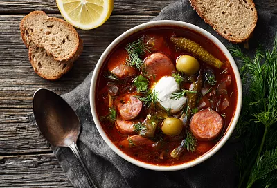 Солянка мясная сборная – наваристая, ароматная, сытная за 30 минут