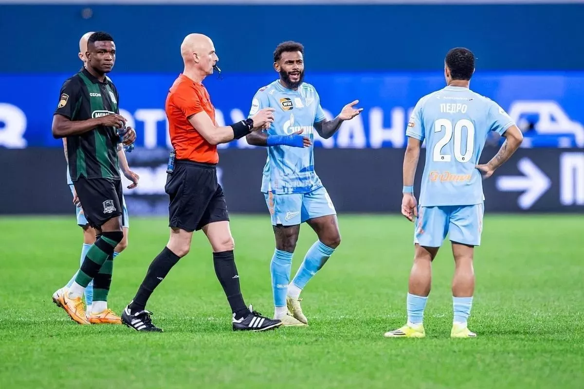 КДК РФС отменил красную карточку в матче «Зенит» - «Краснодар» 