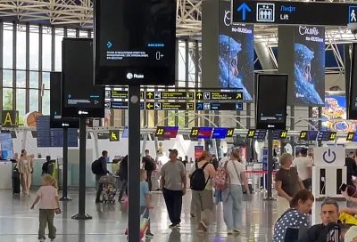 Более 150 рейсов готов обслужить аэропорт Сочи до конца суток