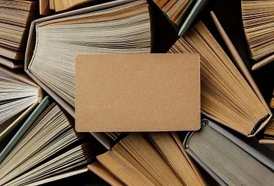 Книги Виктора Пелевина и Харуки Мураками промаркируют