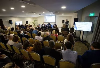 В Анапе обсудили перспективы летнего туристического сезона