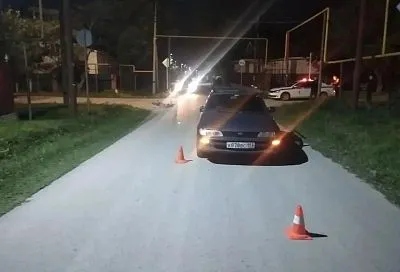 В Анапском районе подросток на мотовелосипеде врезался в автомобиль