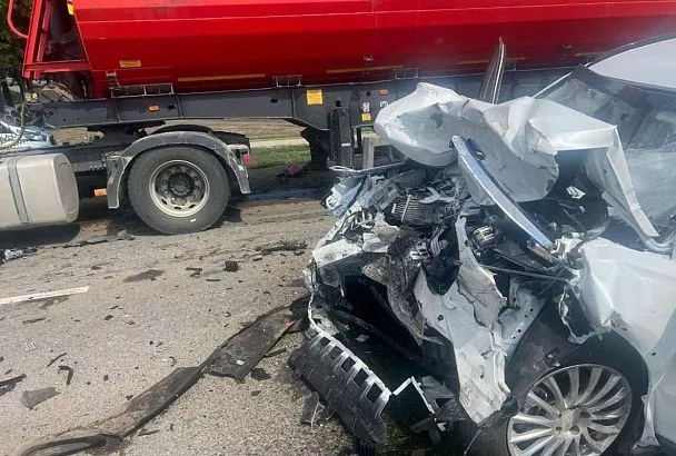 7-летний ребенок погиб в ДТП с большегрузом под Краснодаром