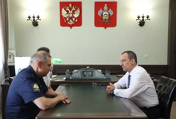 Юрий Бурлачко: «Краснодарское авиационное училище является опорой Военно-воздушных сил нашей страны»