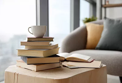 С чего начать читать книги: 10 идеальных произведений для входа в литературу